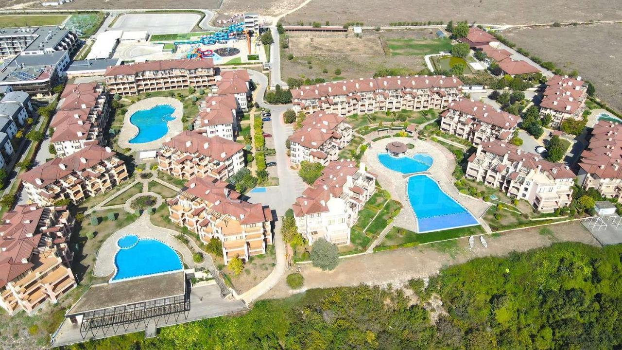 Sea View & Infinity Pool Apartments In Kaliakria Resort Балчик Экстерьер фото