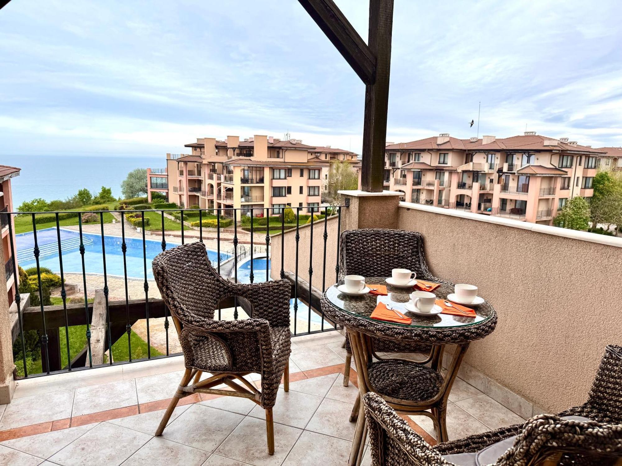 Sea View & Infinity Pool Apartments In Kaliakria Resort Балчик Экстерьер фото